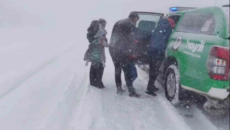 Yozgat’ta yoğun kar yağışı sonrası tüm ekipler sahada