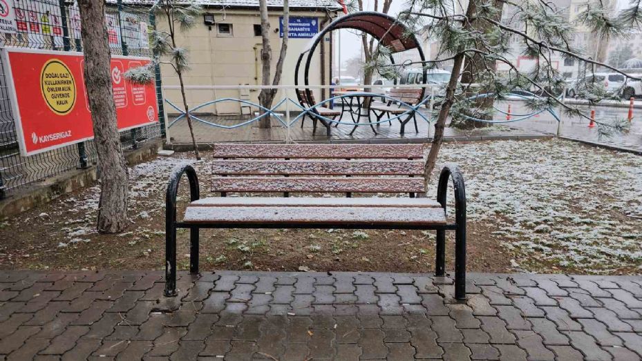 Mart karı Kayseri’yi beyaza bürüdü