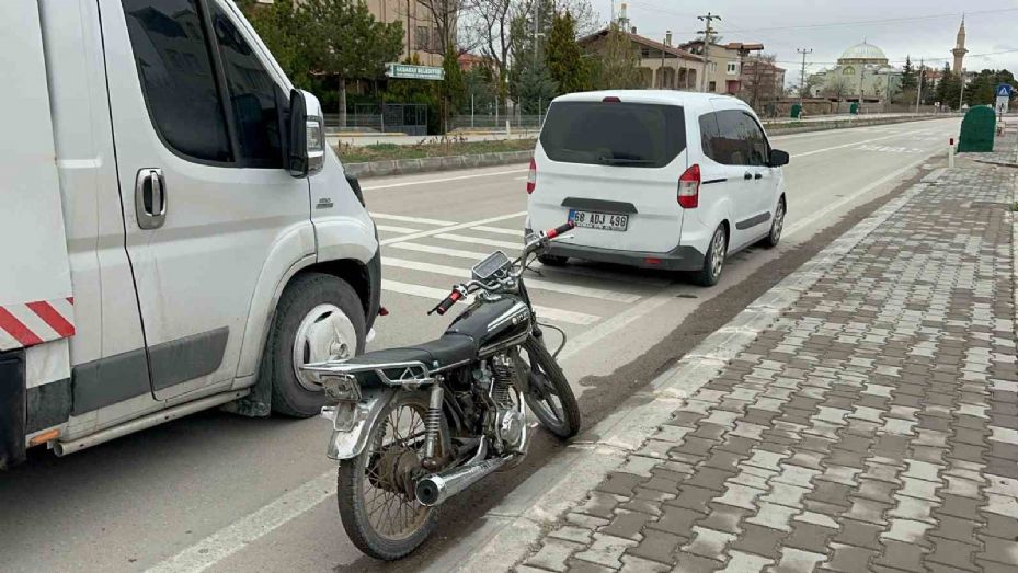 Çalıntı motosikletle yakalanan şahıs gözaltına alındı