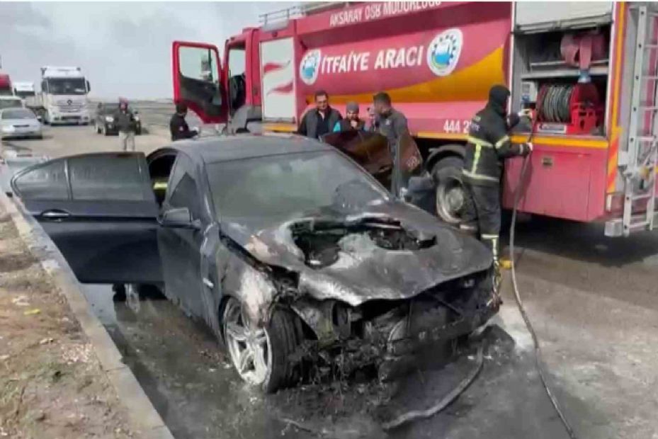 Aksaray’da seyir halindeki otomobilde yangın