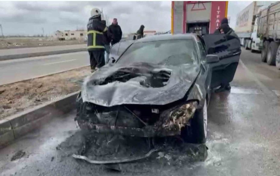 Aksaray’da seyir halindeki otomobilde yangın