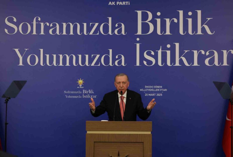 Cumhurbaşkanı Erdoğan: "Bizim ne şahsen, ne parti, ne de ittifak olarak muhalefetin müsamerelerine ayıracak vaktimiz yok"