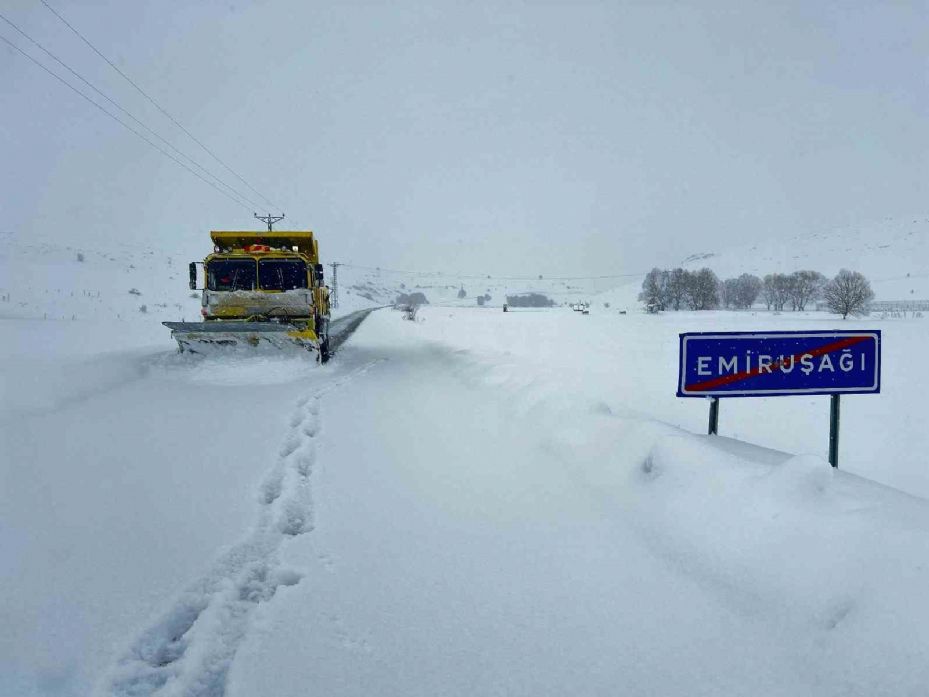 Kayseri’de 203 yol açıldı, 15 yolda çalışmalar sürüyor