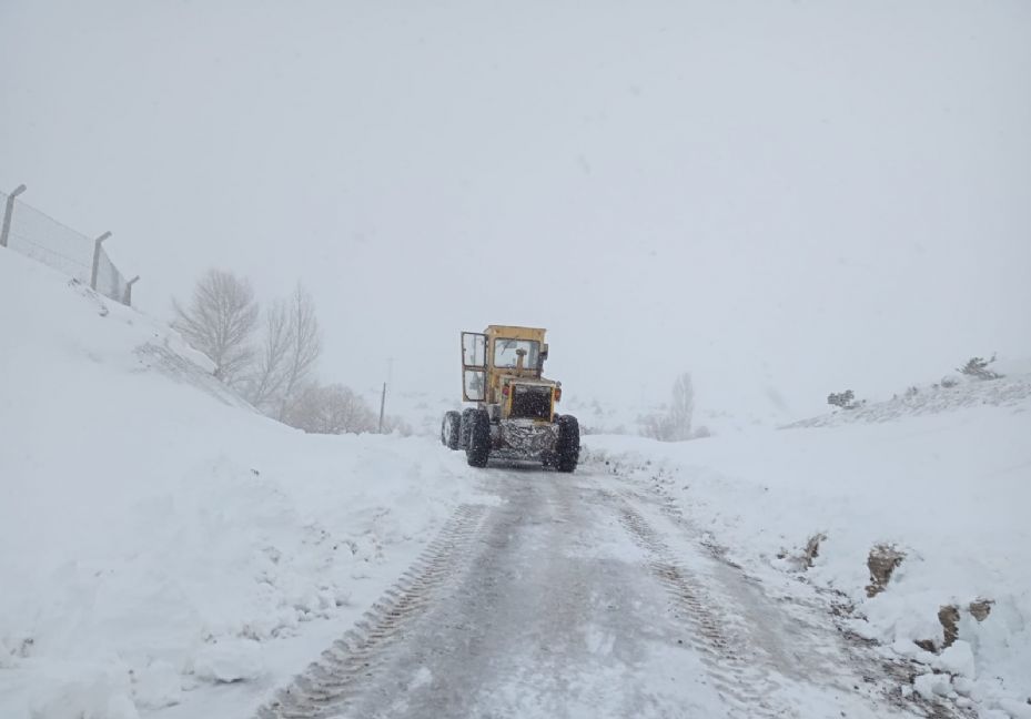 Kayseri’de 203 yol açıldı, 15 yolda çalışmalar sürüyor