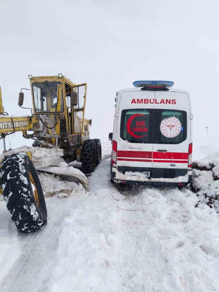 Kayseri’de 203 yol açıldı, 15 yolda çalışmalar sürüyor