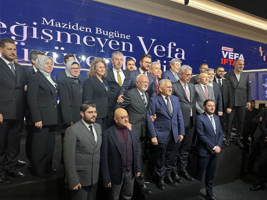 AK Parti Genel Başkanvekili Elitaş: "Ben ana muhalefet partisini sokaklara çağırmak değil, demokrasiye inanmaya davet ediyorum"