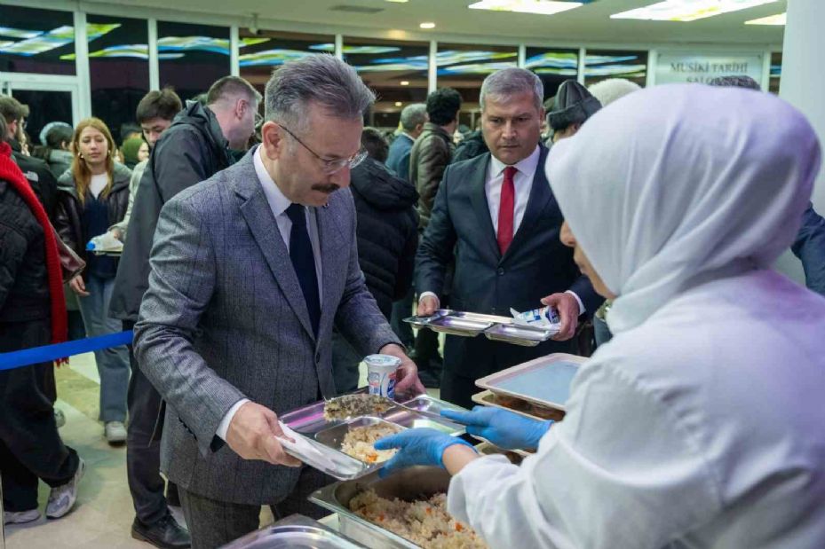 Eskişehir Valisi Hüseyin Aksoy Nevruz Bayramını kutladı