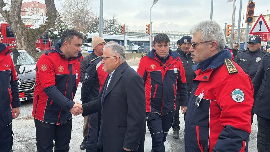 Şehit itfaiye eri düzenlenen törenle son yolculuğuna uğurlandı