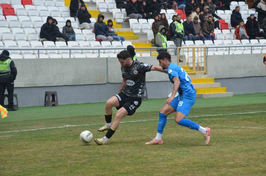 TFF 2. Lig: Karaman FK: 1  - Karacabey Belediyespor: 1