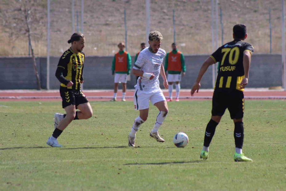 TFF 3. Lig: 1922 Konyaspor: 0 - Bayburt Özel İdarespor: 0