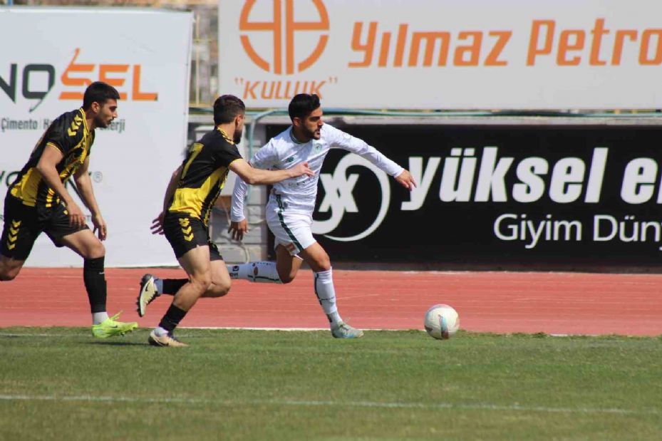 TFF 3. Lig: 1922 Konyaspor: 0 - Bayburt Özel İdarespor: 0