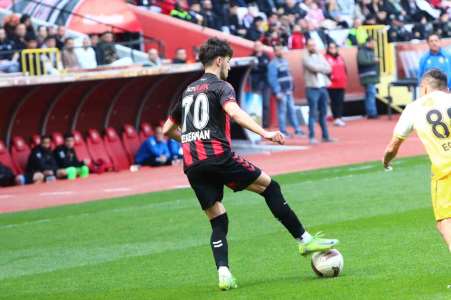 Eskişehirspor, 2 Eylül SK’yı 2-0’la geçti