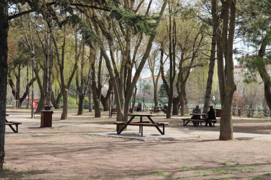 Eskişehirliler hafta sonu Kanlıkavak Parkı’na akın etti