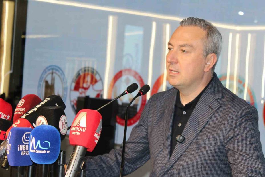 Kayseri Sivaslı Dernekler Federasyonu üyeleri iftarda bir araya geldi