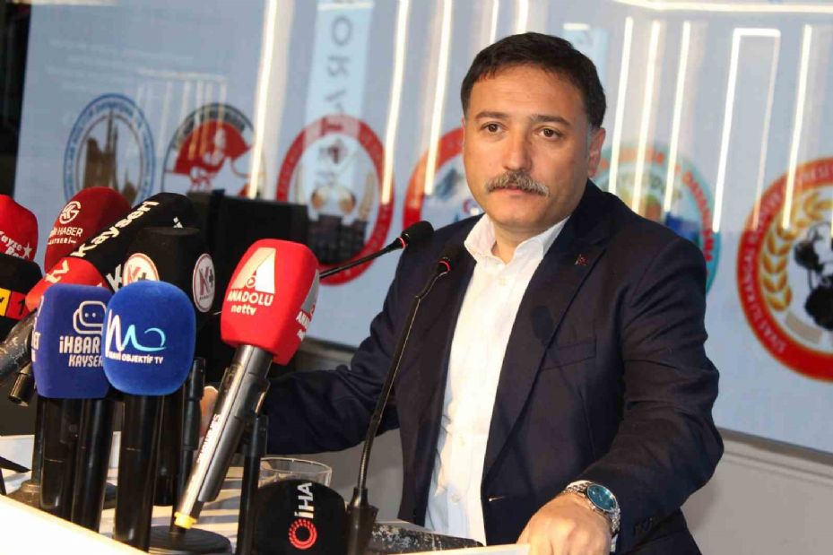 Kayseri Sivaslı Dernekler Federasyonu üyeleri iftarda bir araya geldi