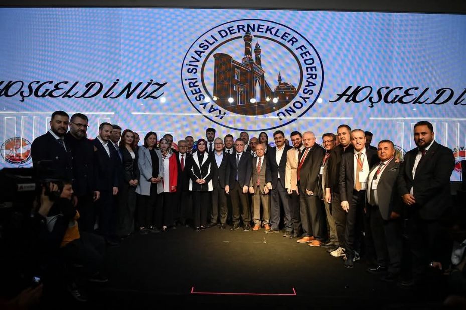 Kayseri Sivaslı Dernekler Federasyonu üyeleri iftarda bir araya geldi