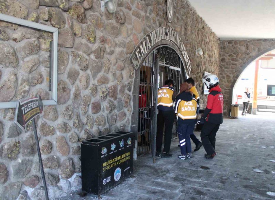 Erciyes’te turistler emin ellerde