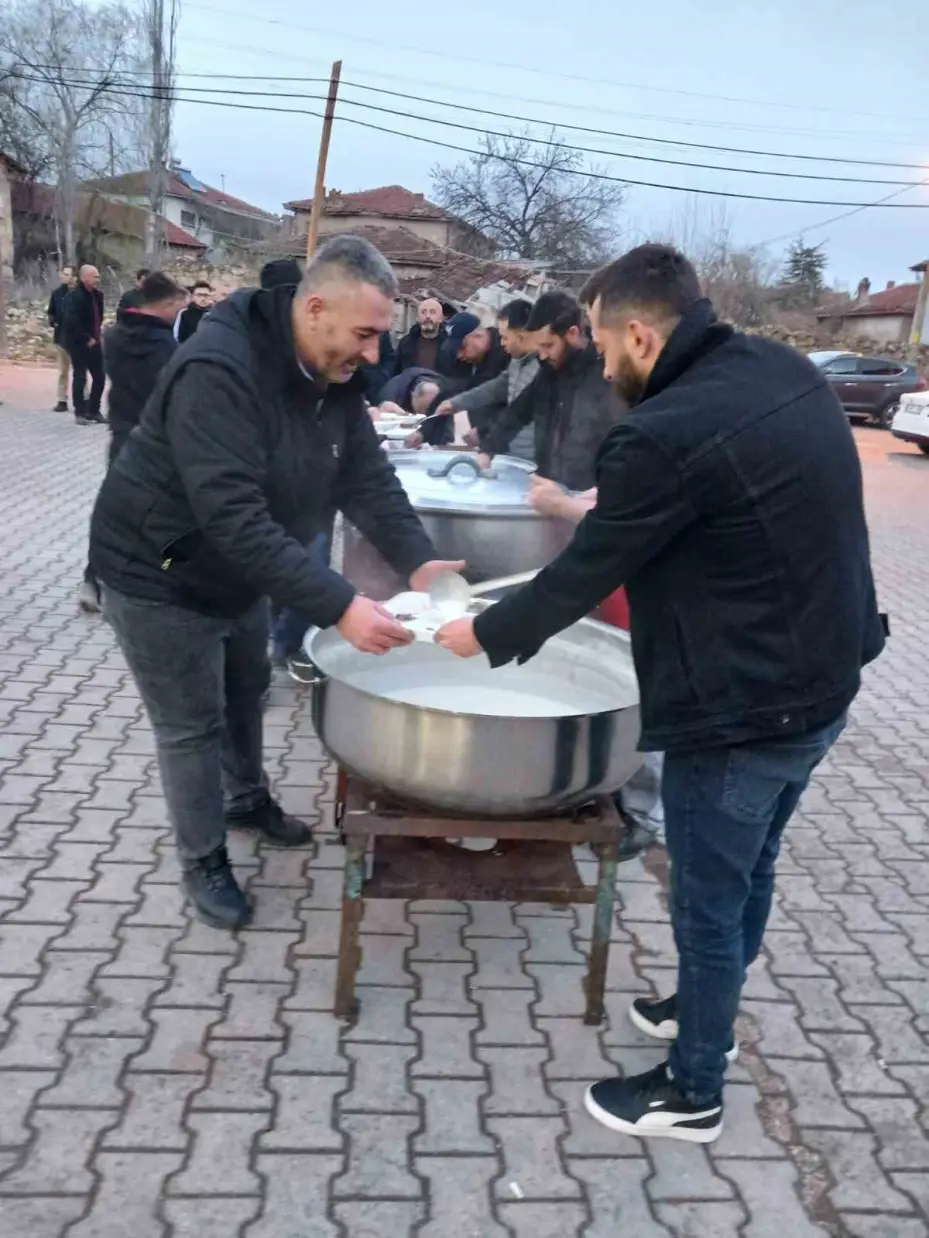 Seyitgazi Kümbet Köyü’nde Şehit Seydi Ünlü için iftar yemeği düzenlendi