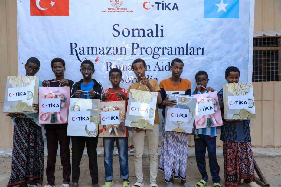 TİKA, Ramazan’ın bereketini Somali’deki yetimlerle paylaşmaya devam ediyor