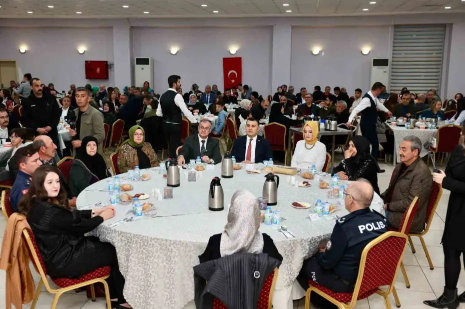 Başkan Özdoğan: "Şehitlerimizin emanetine sahip çıkmak en büyük görevimizdir"