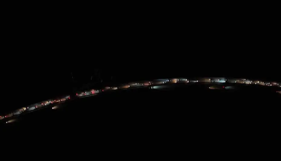 43 ilin geçiş noktasında bayram trafiği böyle görüntülendi