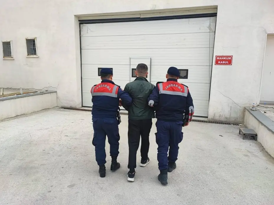 Uyuşturucu ticareti yaptığı belirlenen şüpheli tutuklandı