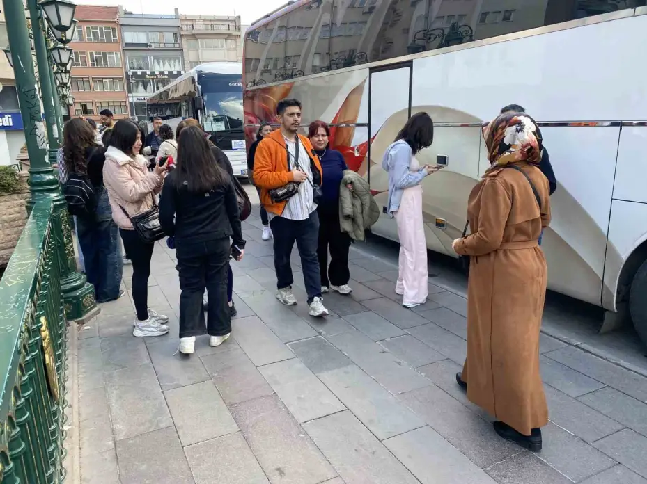 Bayramda Eskişehir’e gelen turistler gondol seferlerini yoğunlaştırdı