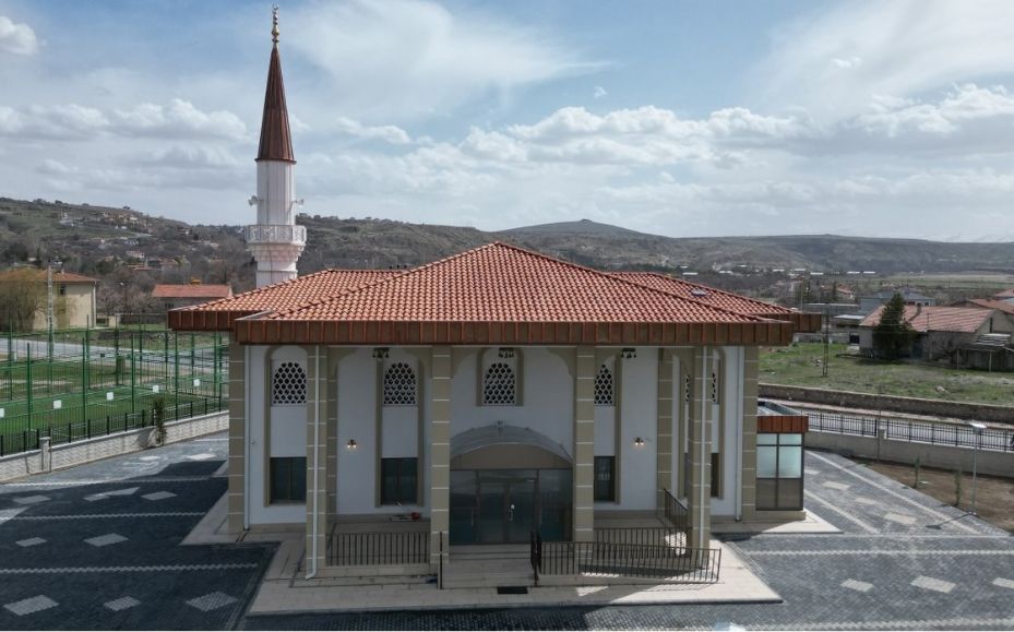 Yunus Emre Cami açılış için gün sayıyor
