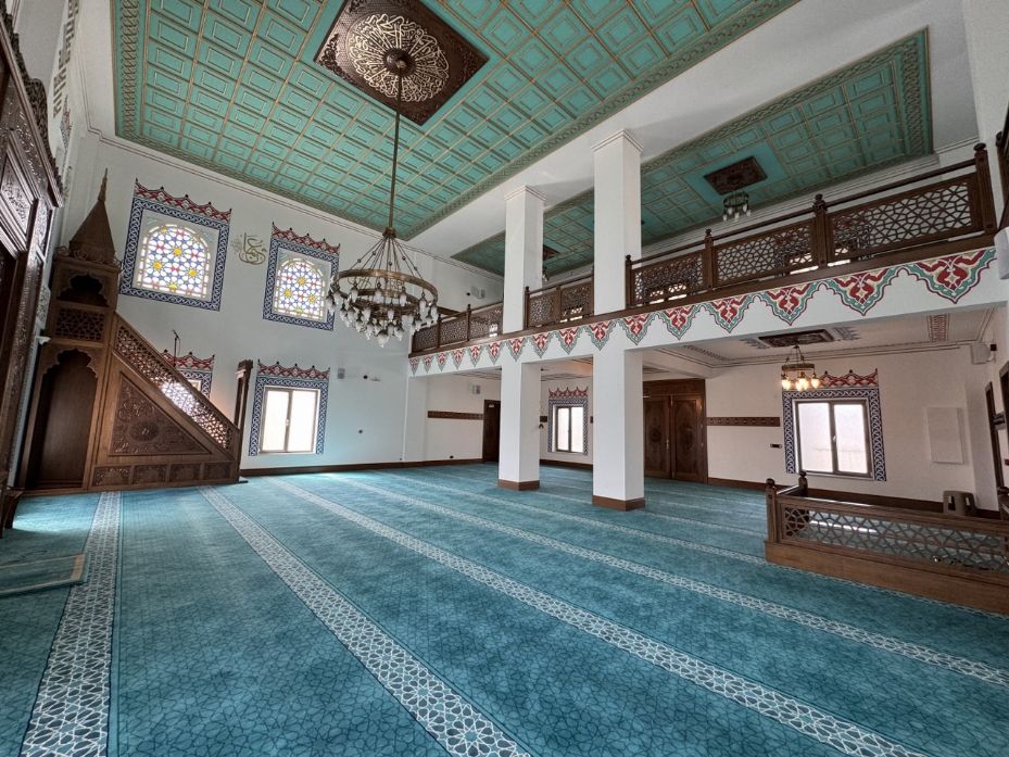 Yunus Emre Cami açılış için gün sayıyor