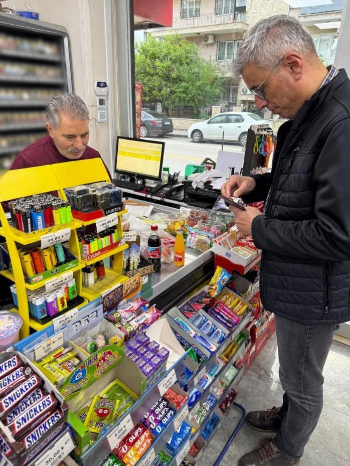 Sağlık Bakanı Memişoğlu’ndan boykota karşı esnafa destek