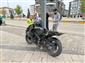 Kaldırıma çarpan motosiklet takla attı, sürücü ağır yaralandı