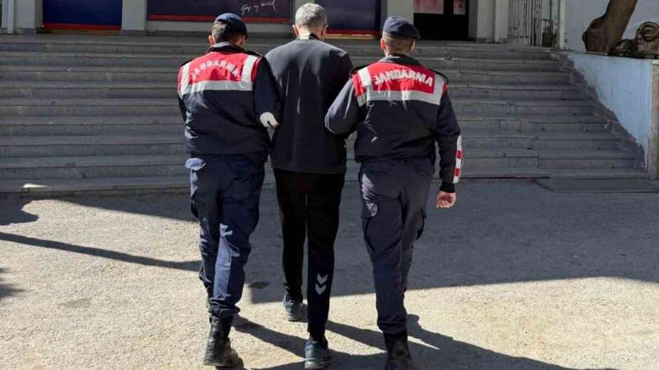 Kırıkkale’de aranan 2 hükümlü yakalandı