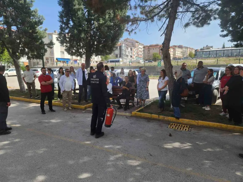 Sağlık personeline yönelik acil durum tahliye tatbikatı düzenlendi