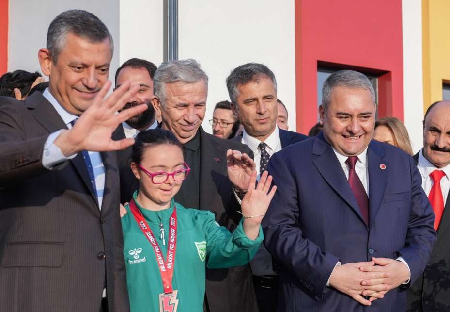 Keçiören’de 23 tesis hizmete açıldı