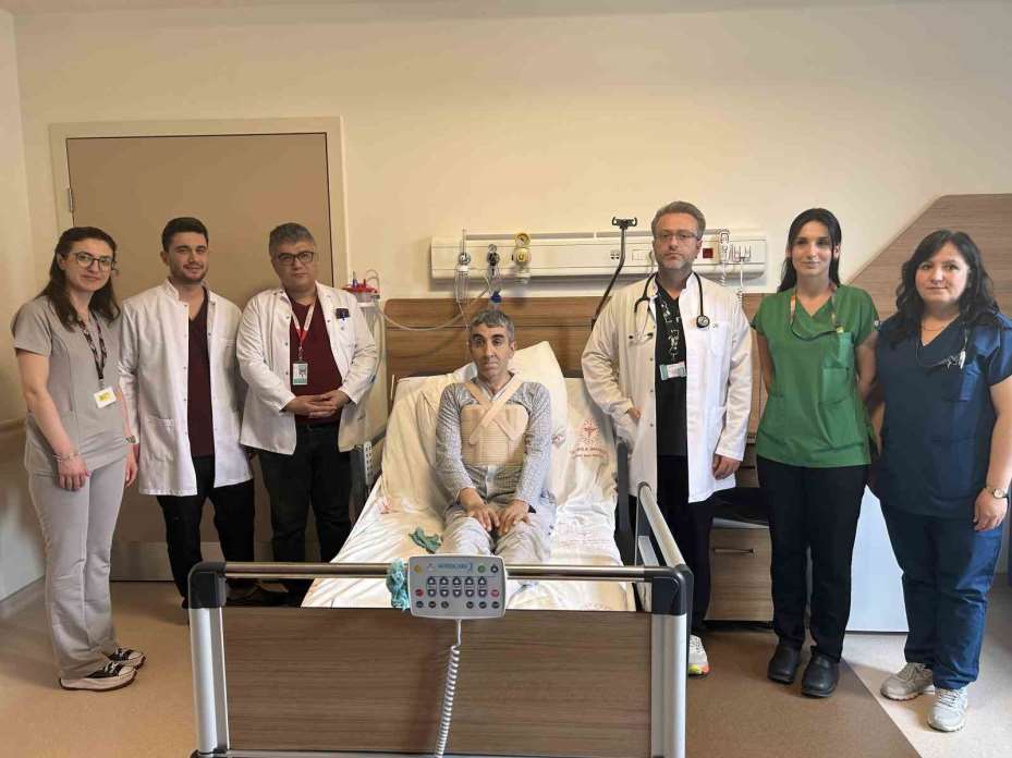 Aort atardamarı iki kez yırtıldı, Eskişehir Şehir Hastanesinde hayata yeniden döndü