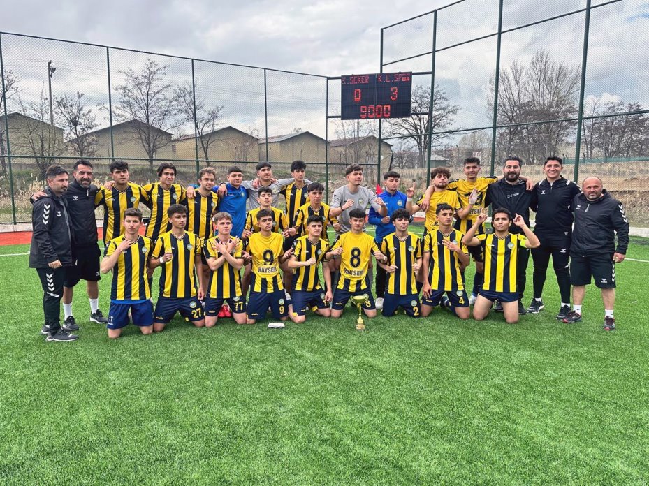 Talas Belediyespor, U-18 Türkiye Şampiyonası’nda yarı finalde