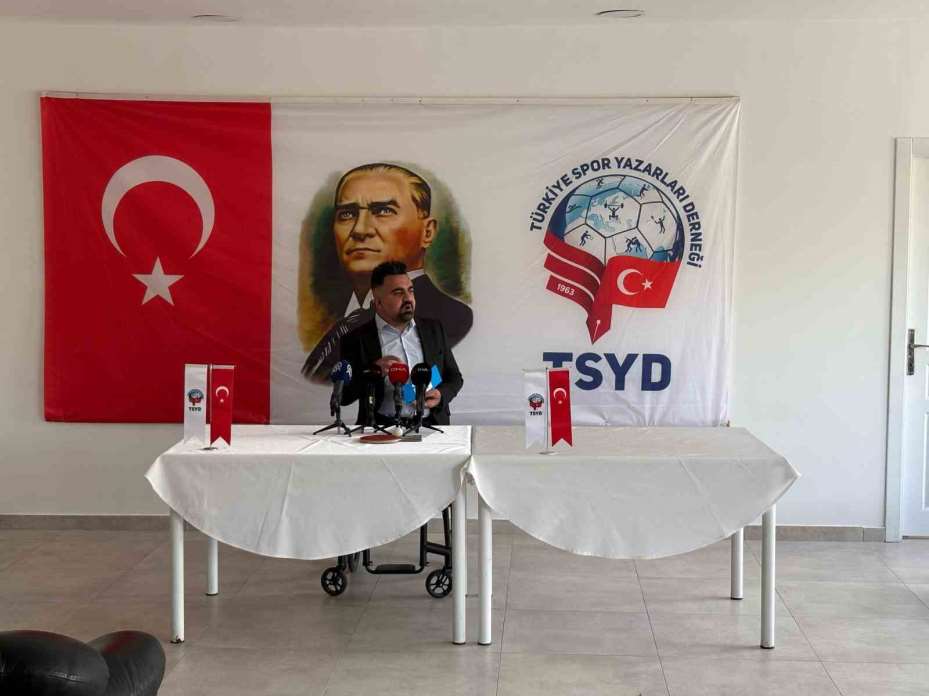 Milli para masa tenisçi Nesim Turan, 19 yıllık sporculuk kariyerini noktaladı