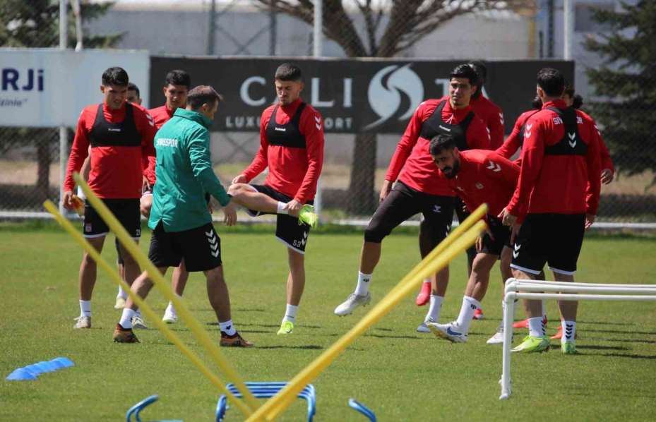Rıza Çalımbay: "Galatasaray’dan puan ya da puanlar almalıyız"