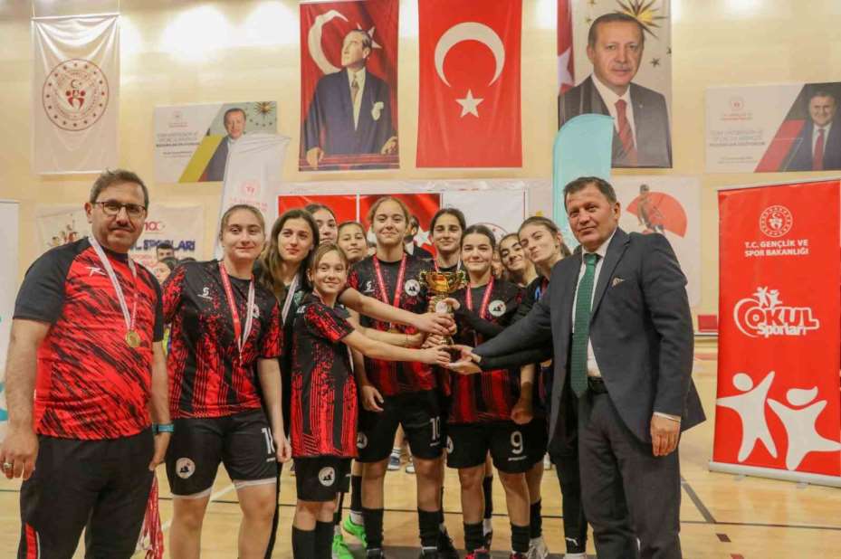 Futsal Yıldız Kızlar Türkiye İl Birinciliği sona erdi