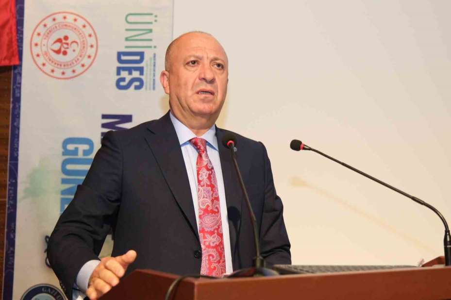 ASO Başkanı Ardıç, mühendis adayları ile bir araya geldi