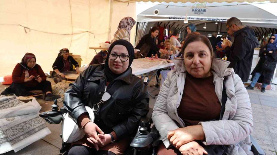 Engelliler meclisi, gözleme satarak tatil kapısını aralıyor