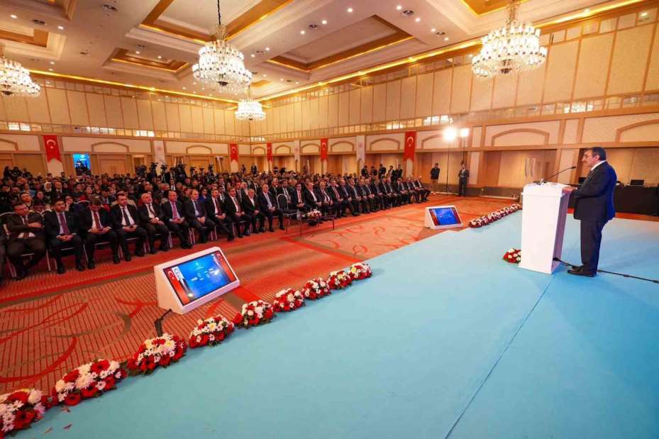 Cumhurbaşkanı Yardımcısı Yılmaz: "Değişim süreçlerini iyi okuyarak ve yöneterek bunu ülkemiz için fırsata dönüştüreceğiz"