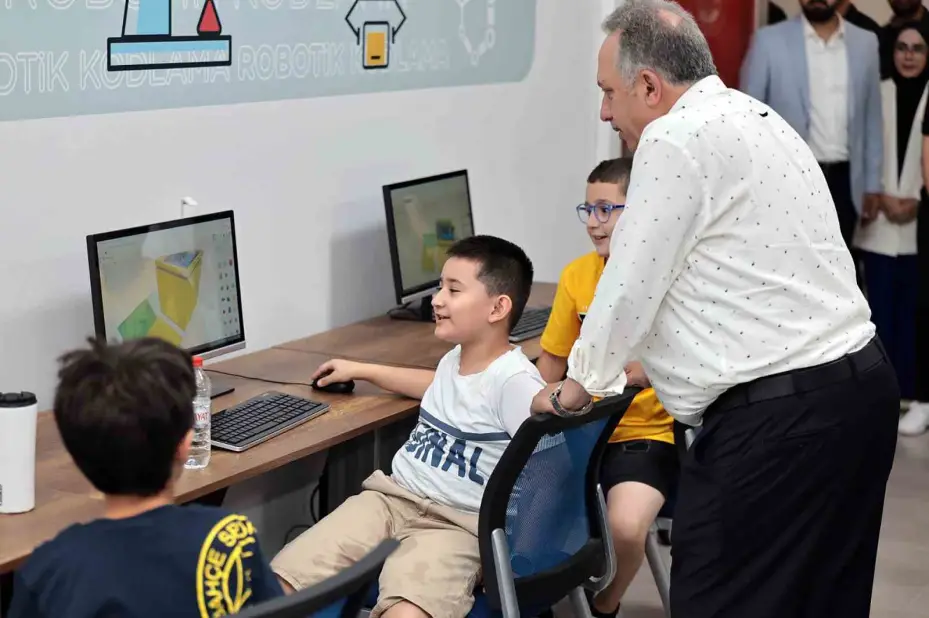 Talas İnovasyon Merkezi’nden Teknofest KKTC 2025’te final başarısı