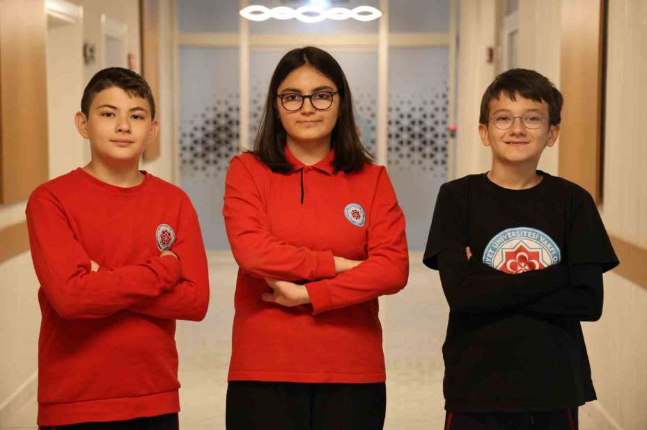 Uluslararası Kanguru Fen sınavlarında CÜ Vakfı Okulları rüzgarı esti