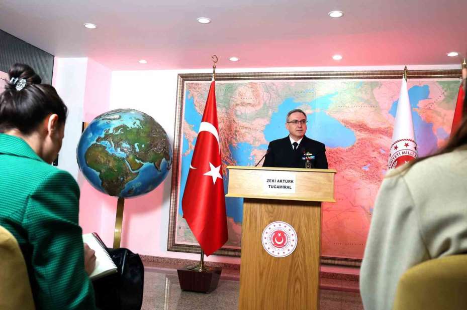 MSB kaynakları: "’Türkiye, Pakistan’a 6 uçak dolusu silah gönderdi’ iddiası doğru değil"