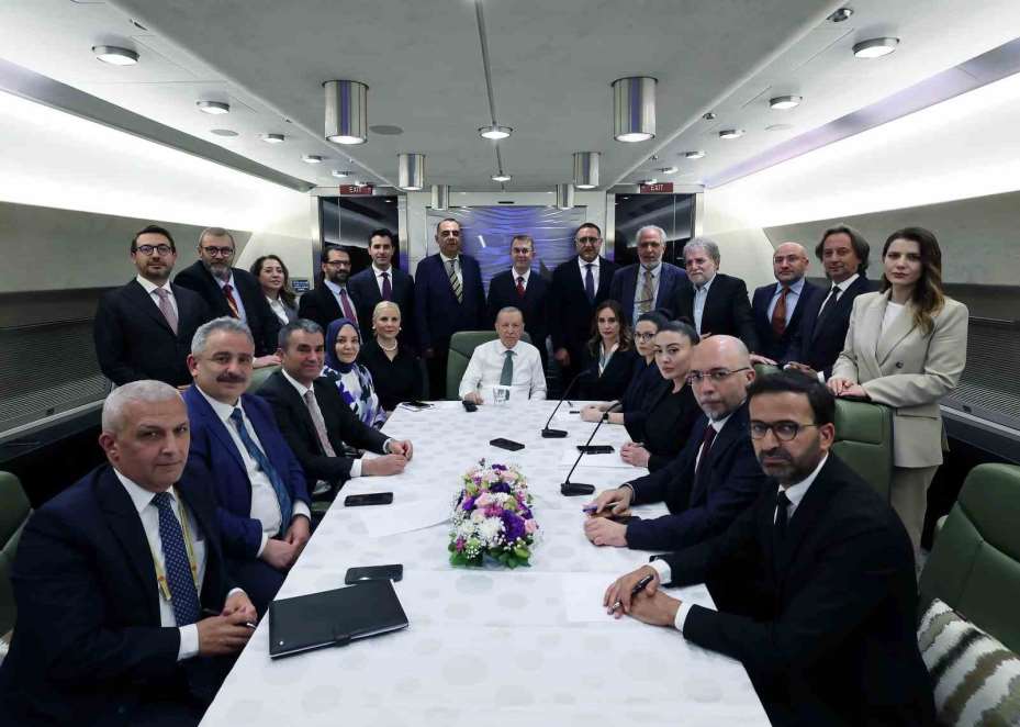 Cumhurbaşkanı Erdoğan: "CHP, millete bantların arkasına yine neyi sakladıklarını, hangi şaibeli işlere giriştiklerini izah etmek zorundadır"