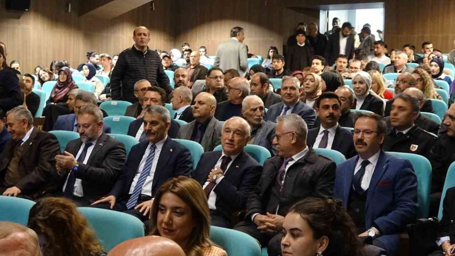 TBMM eski Başkanı Cemil Çiçek: Milli Mücadeleye destek veren 155 din adamından 4’ü Yozgatlıydı