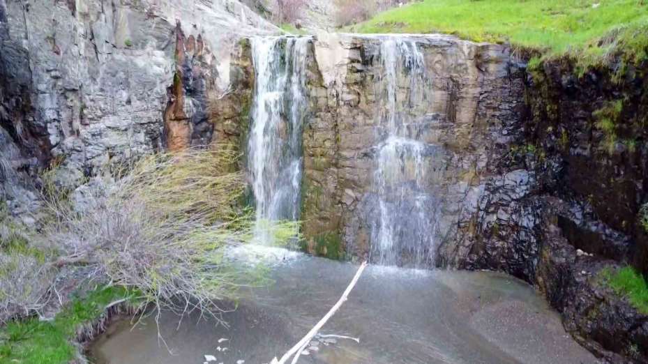 Yozgat’ta bahar güzelliği: Evci köyü şelalesinde görsel şölen başladı