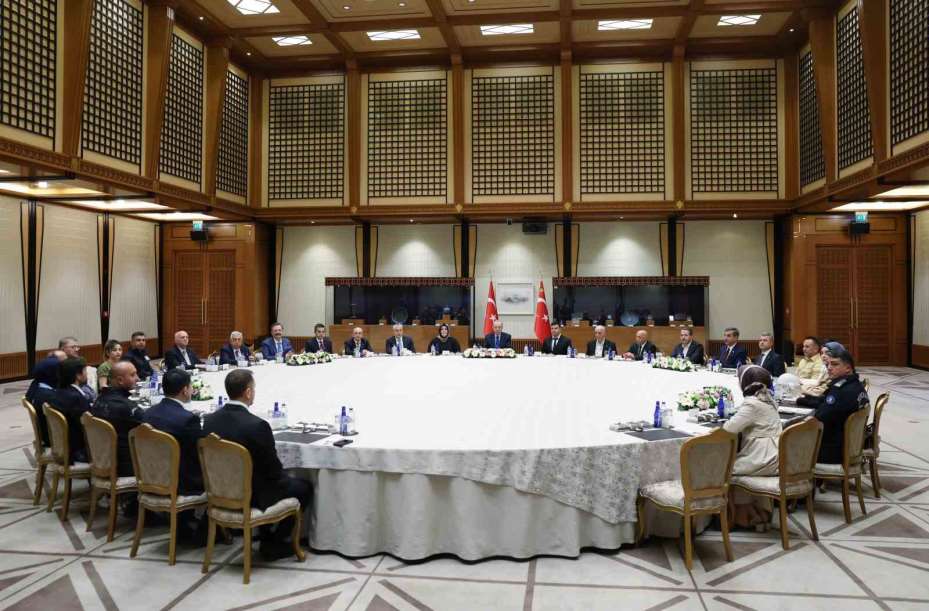Cumhurbaşkanı Erdoğan işçilerle bir araya geldi