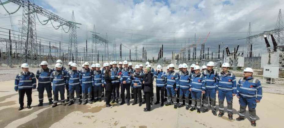 Bakan Bayraktar: "Elektrik dağıtım hizmetlerimizi kaliteli ve kesintisiz bir şekilde vermeye devam edeceğiz"